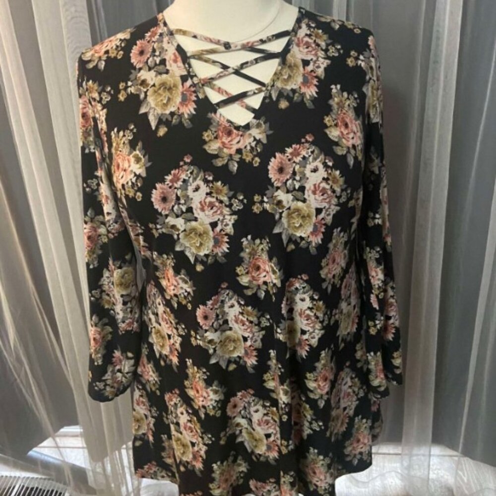 Lovesick size 3 Black Floral Cross front dress